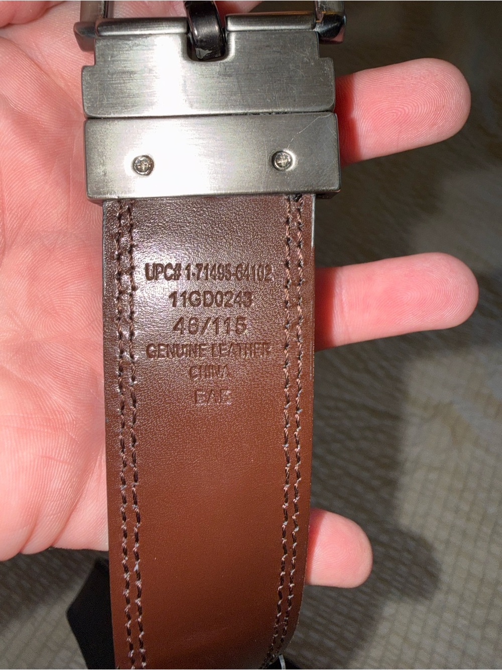 Dickies Reversible Brown/Black Leather Belt with Brushed Silver Buckle 46 - Picture 3 of 5